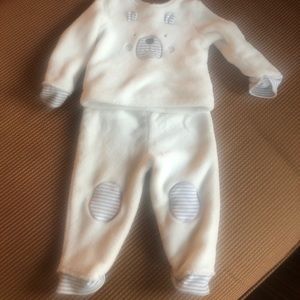 Warm and fuzzy 2 piece absorba set